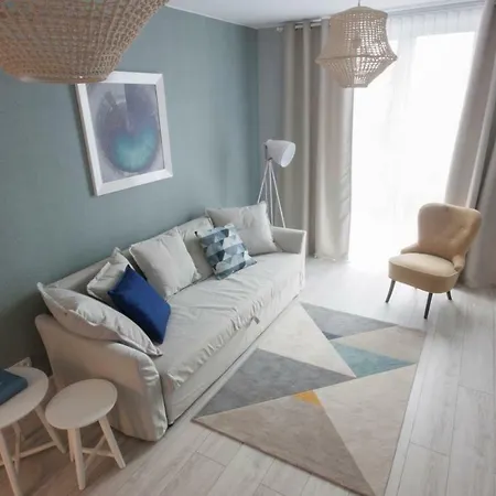 Apartament 9 아파트